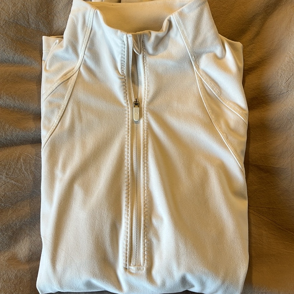 Lululemon Run Briskly 1/2 Zip White, size 6